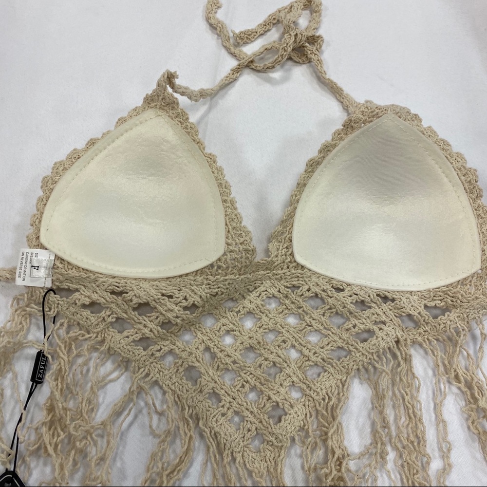 Knitted Halter Crop Top - Picture 5 of 6